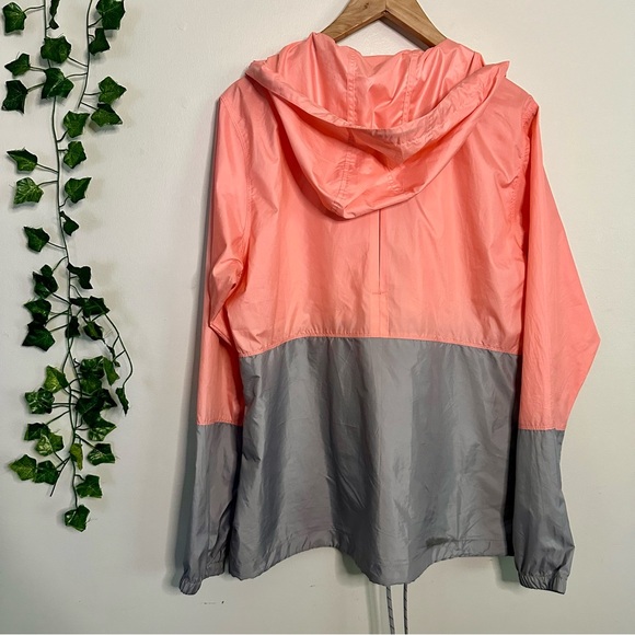 💥CLEAROUT💥Columbia Lightweight Windbreaker Flash Forward Jacket, Large - Picture 8 of 9